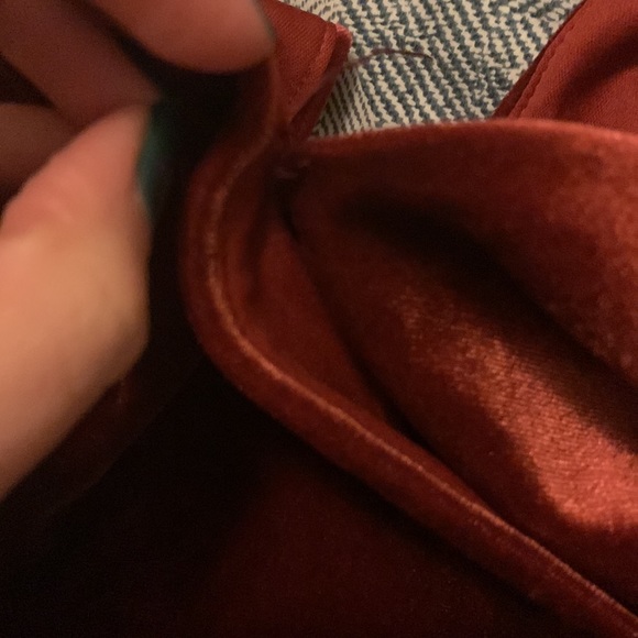 EVER-PRETTY Surplice Neck Flutter Sleeve Velvet Dress - Picture 7 of 10